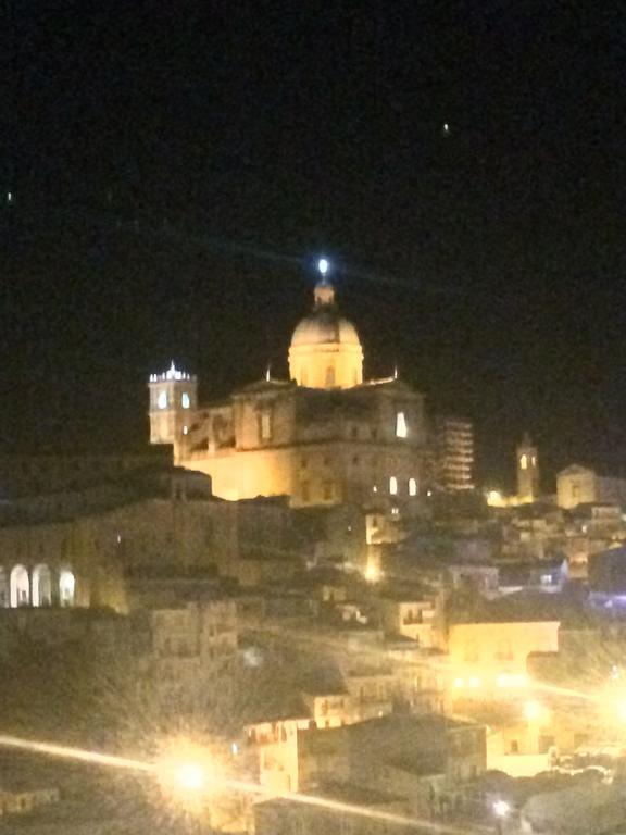 B&B Dimora Del Conte Piazza Armerina Rom bilde